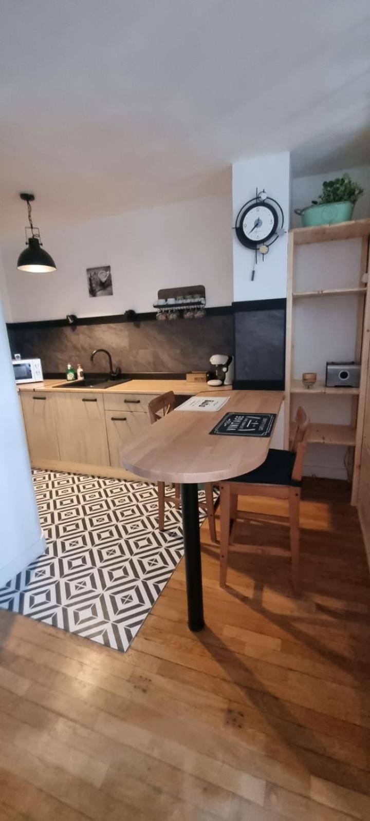 Apartament Bayard La Tour Charleville-Mézières Zewnętrze zdjęcie